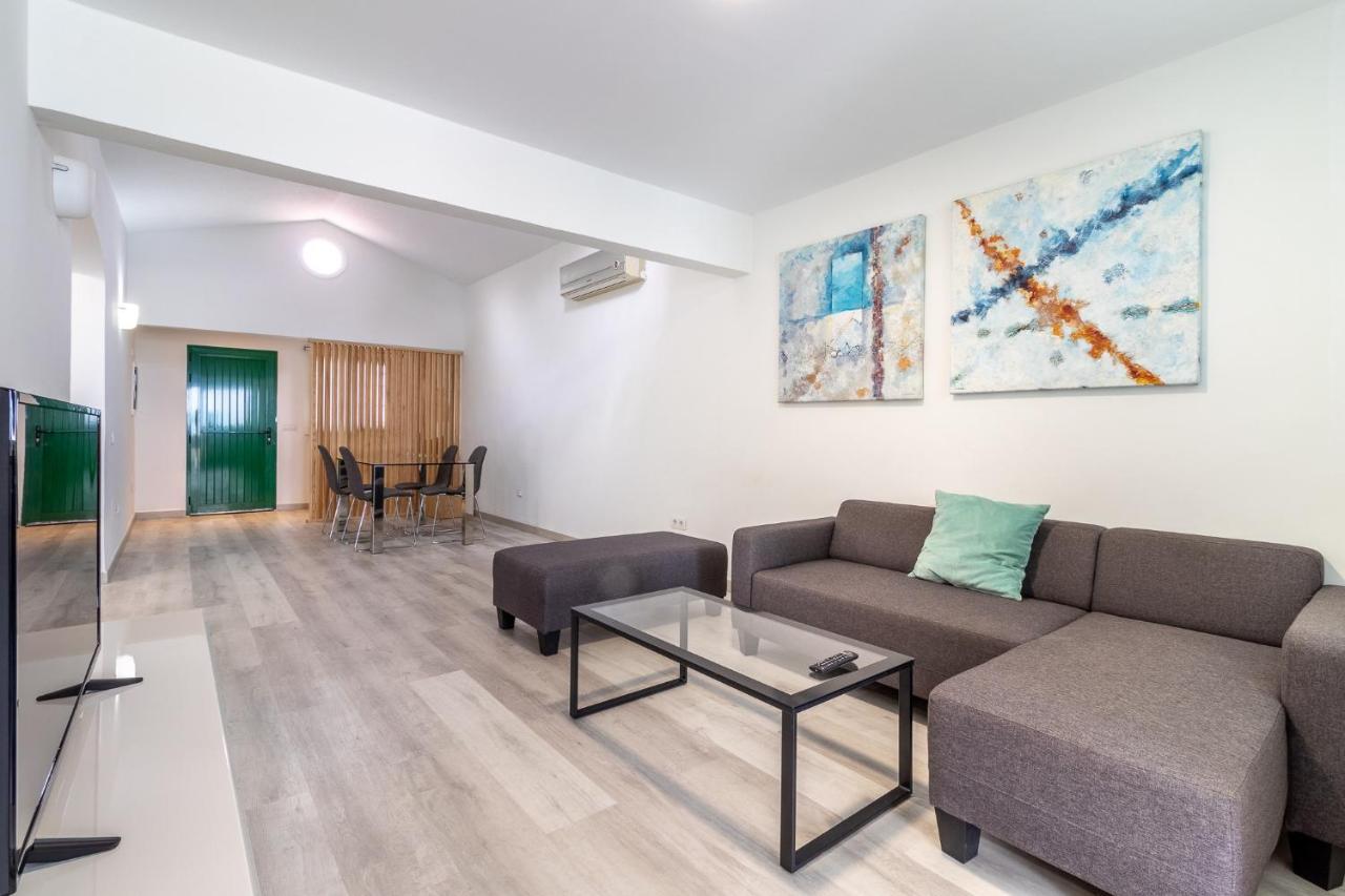 Flatguest Einstein + Pool + Bbq + 2 Bdr Сasa de vacaciones San Bartolomé