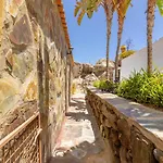 casa los- pinos