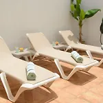 Chale Con Piscina Junto A La Playa