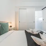 Home2Book Stunning Beachfront Apt, Pozo Izquierdo