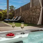 Serenity Villa Tauro