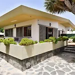 Beach House Adelfas San Agustín MCI
