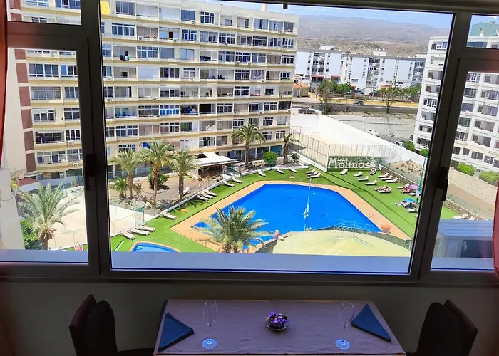 Residencial Los Molinos con piscina