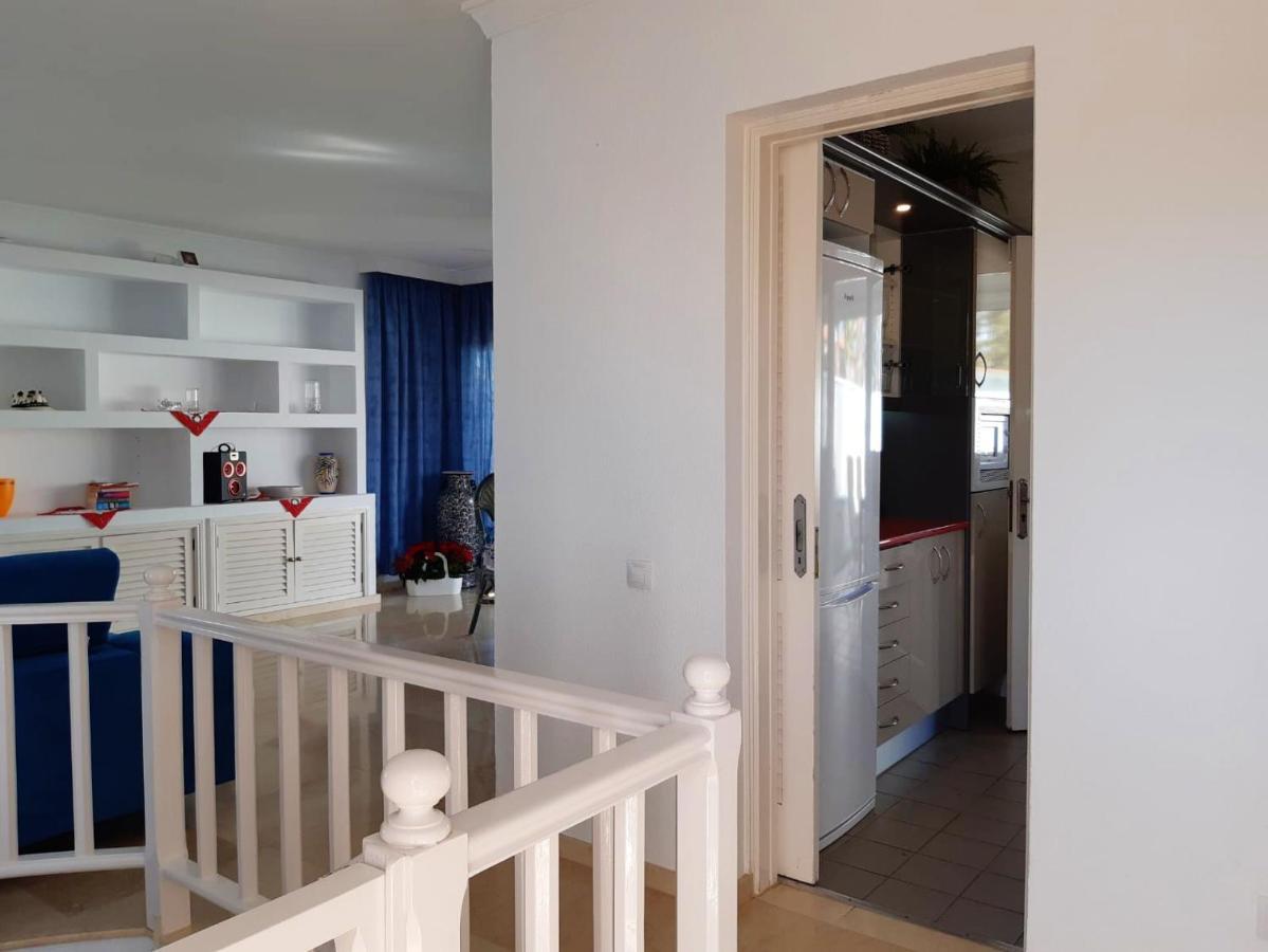 4 Bedrooms With Private Pool Enclosed Garden And Wifi At De Tirajana Villa San Bartolome de Tirajana (Gran Canaria)