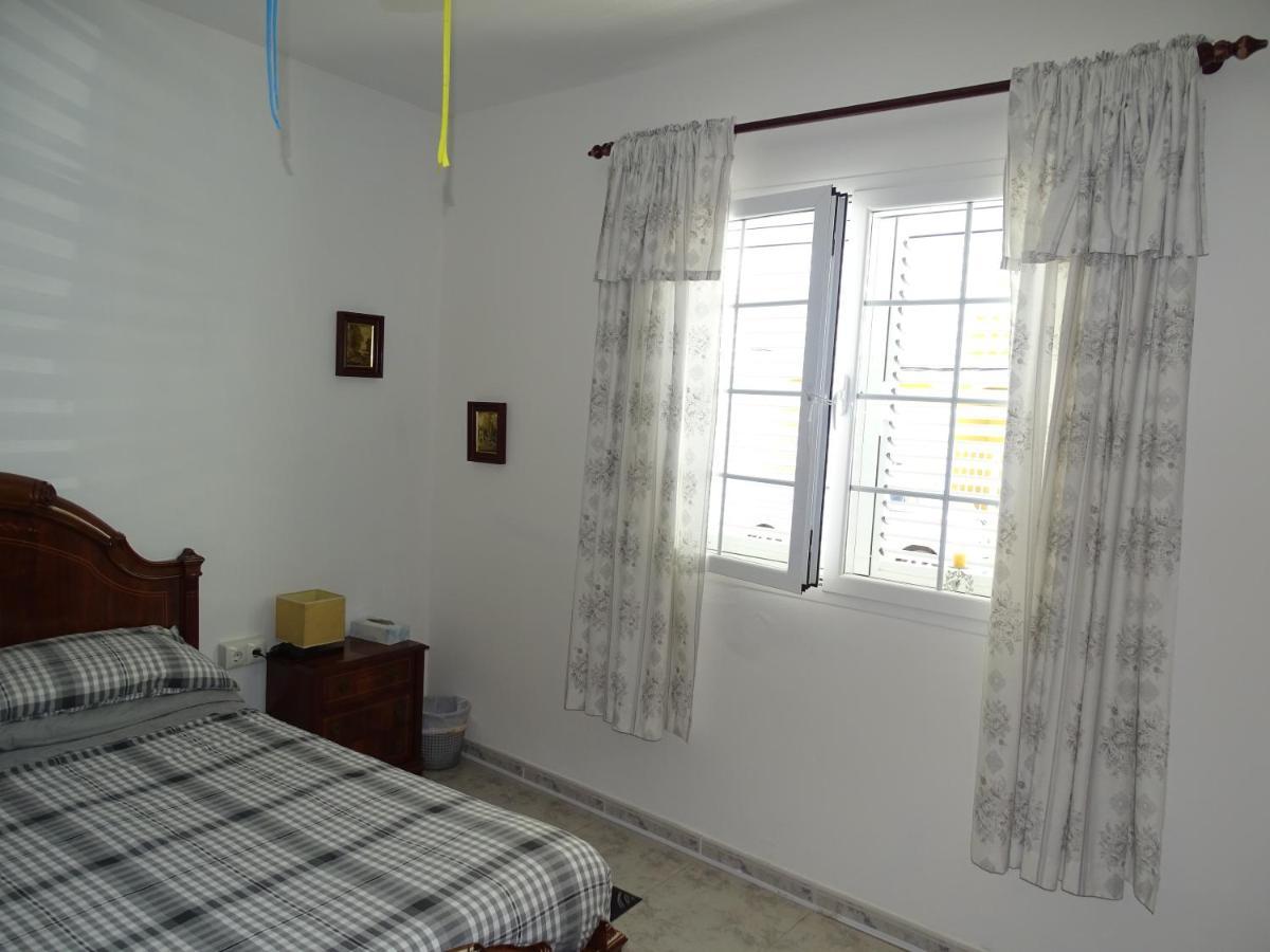 Bed & Breakfast Rickaty Bed And Breakfast, Airport Hotel, De Aeropuerto, Palmas Airport, Gran Canaria Airport, Lpa, Spain