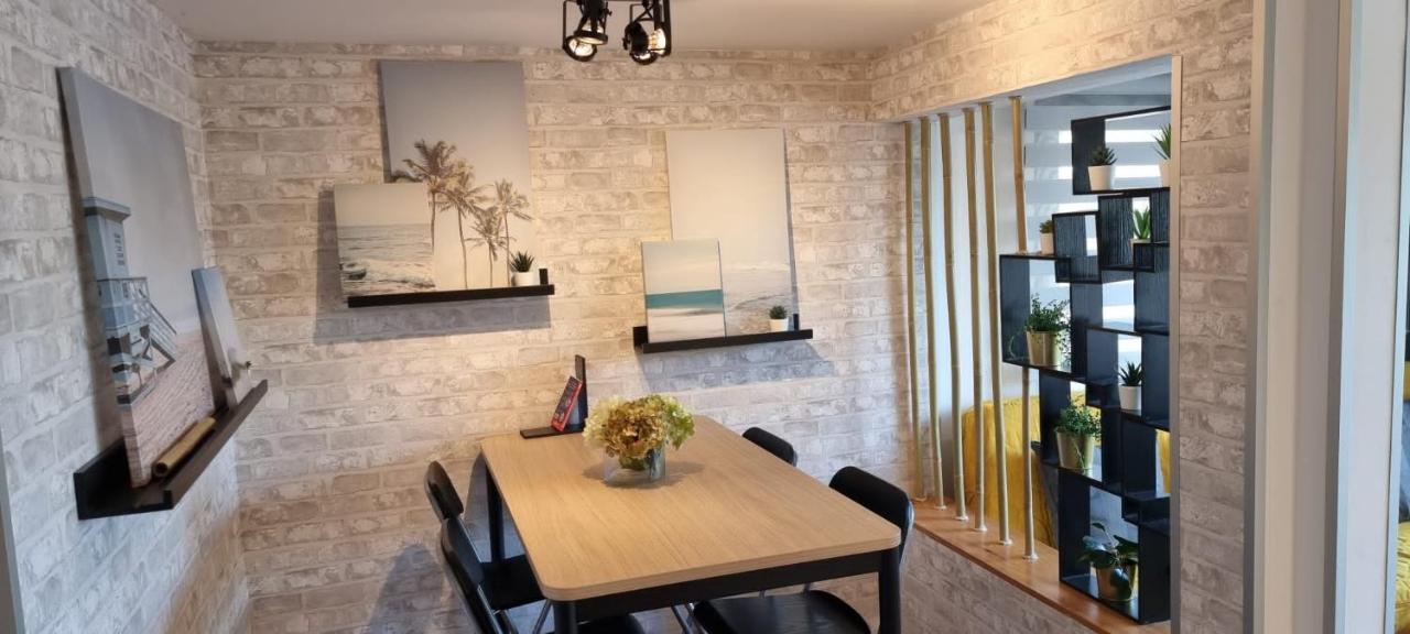 Casa vacanze Arguineguin, Two Bedrooms Bungalow, Pool & Wifi Arguineguin