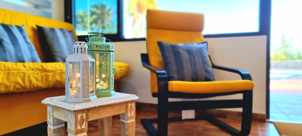 Casa vacanze Arguineguin, Two Bedrooms Bungalow, Pool & Wifi Arguineguin