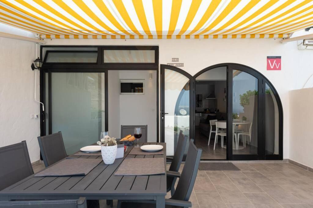 Casa Johan - With Amazing Views And Terrace Garden, Ac, Fast Fiber Wifi * Patalavaca