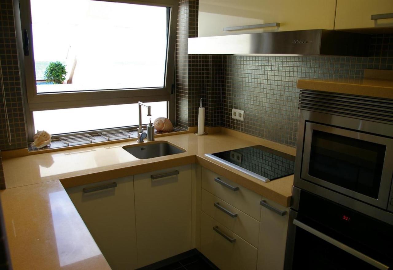 Fabulous Canteras First Beachfront Apartamento