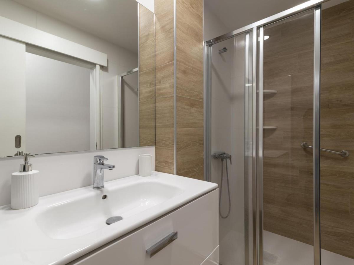 Lightbooking Tonina Playa Canteras Apartment *