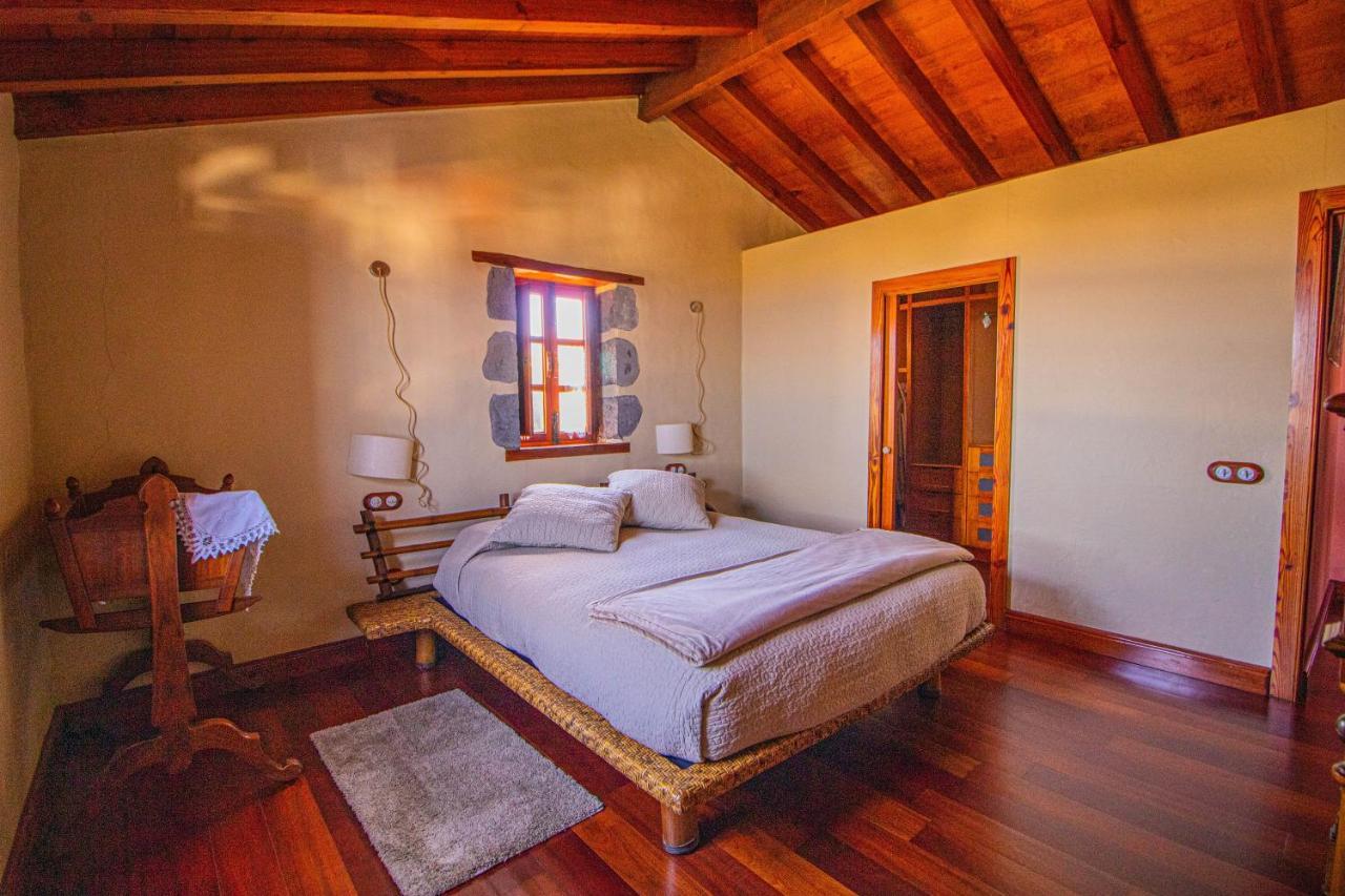 Mountain Hideaway House In Villa