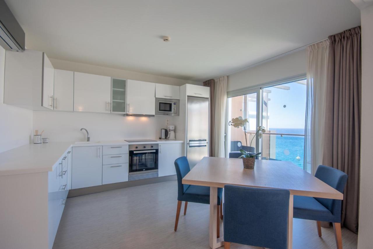 Apartment Superior 2 Bedroom Penthouse, Almost On The Beach. *