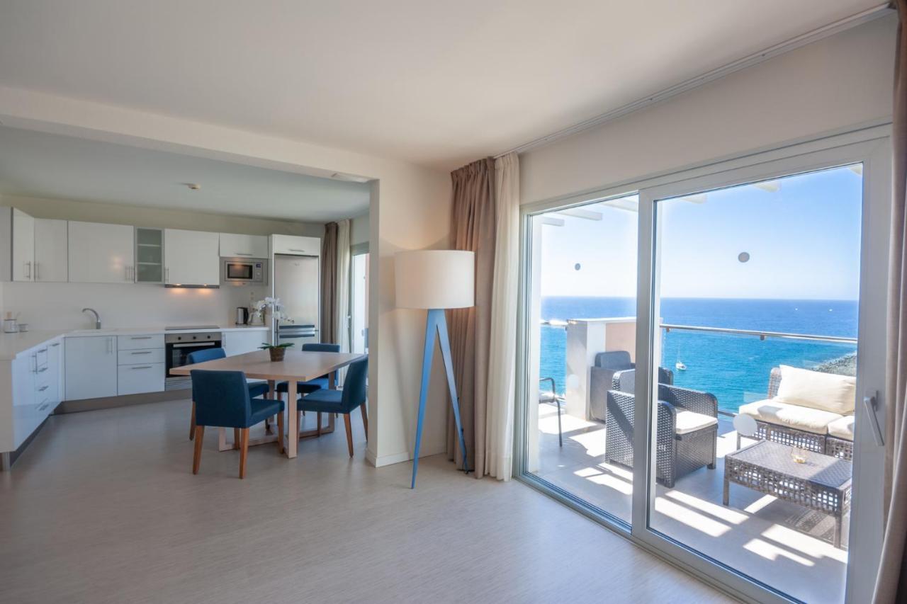 Superior 2 Bedroom Penthouse, Almost On The Beach. Apartment *