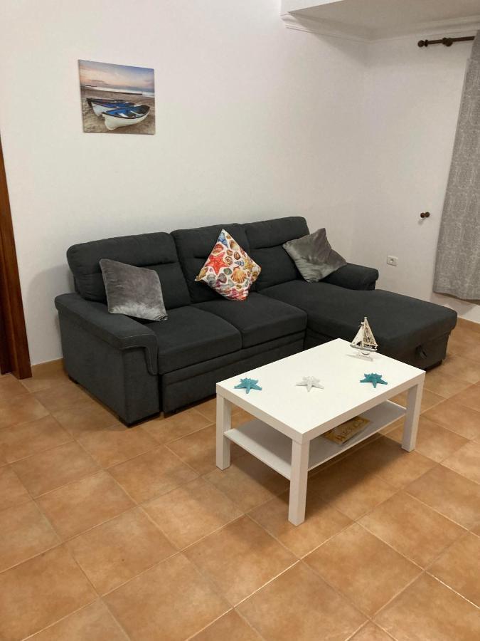 Martsaras- Playa-sardina. Apartamento Sardina