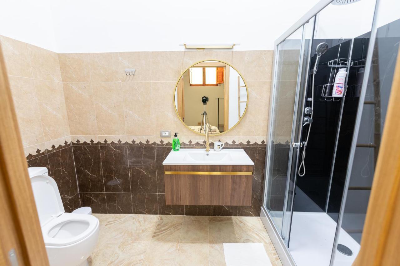 Santa Ana Guest house *