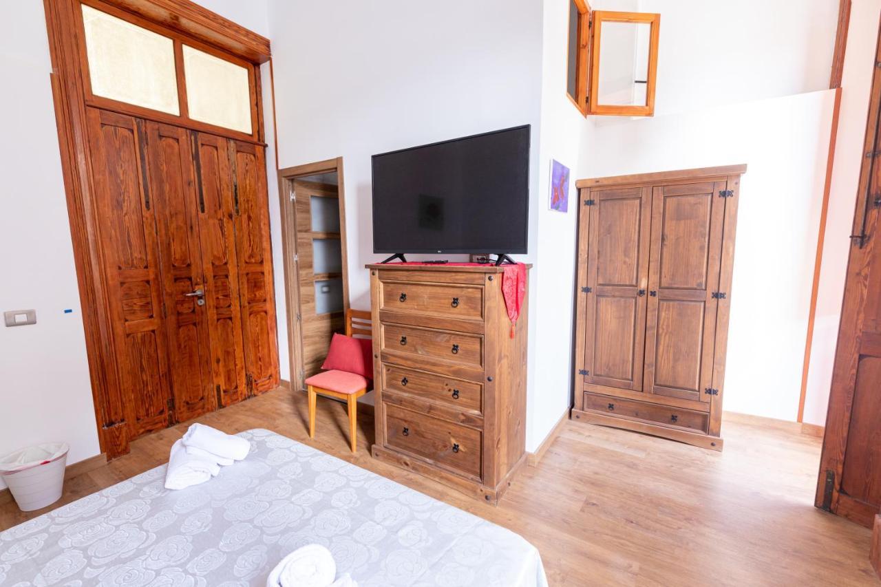Santa Ana Guest house *
