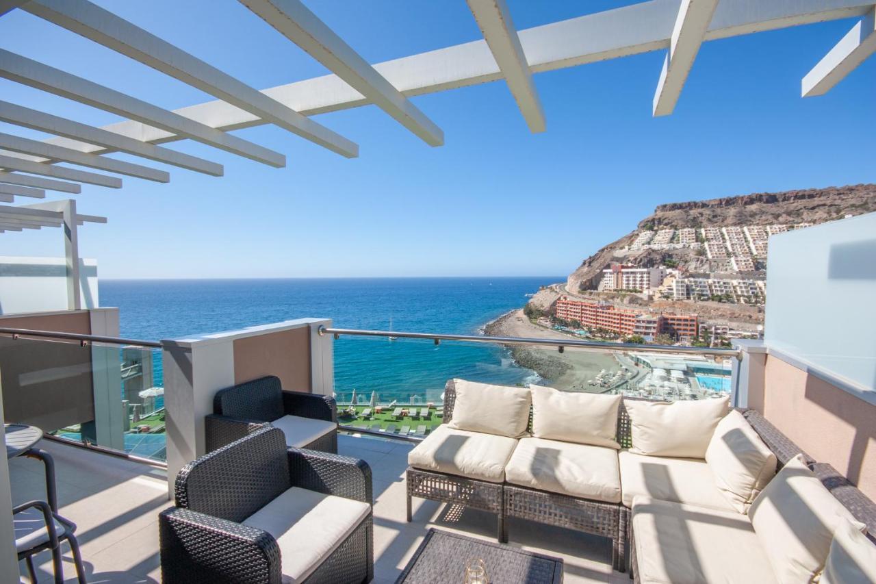 Superior 2 Bedroom Penthouse, Almost On The Beach. Apartment