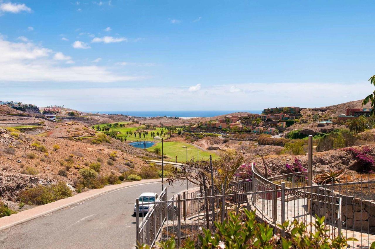 Villa Par 4 24 *