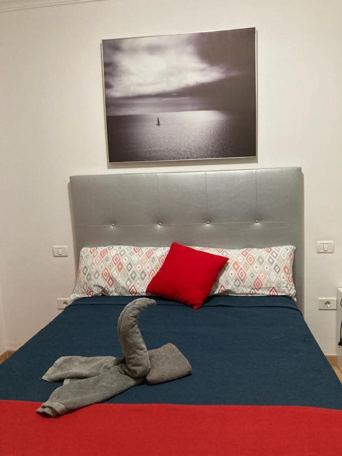 Martsaras- Playa-sardina. Apartamento *