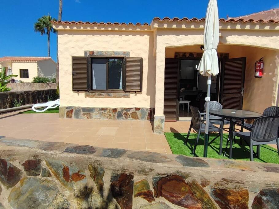 Santa Fe Next To Pool San Bartolome de Tirajana (Gran Canaria)