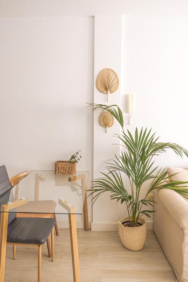 La Petite-home Near Airport-wifi-garage-elevator-homely *