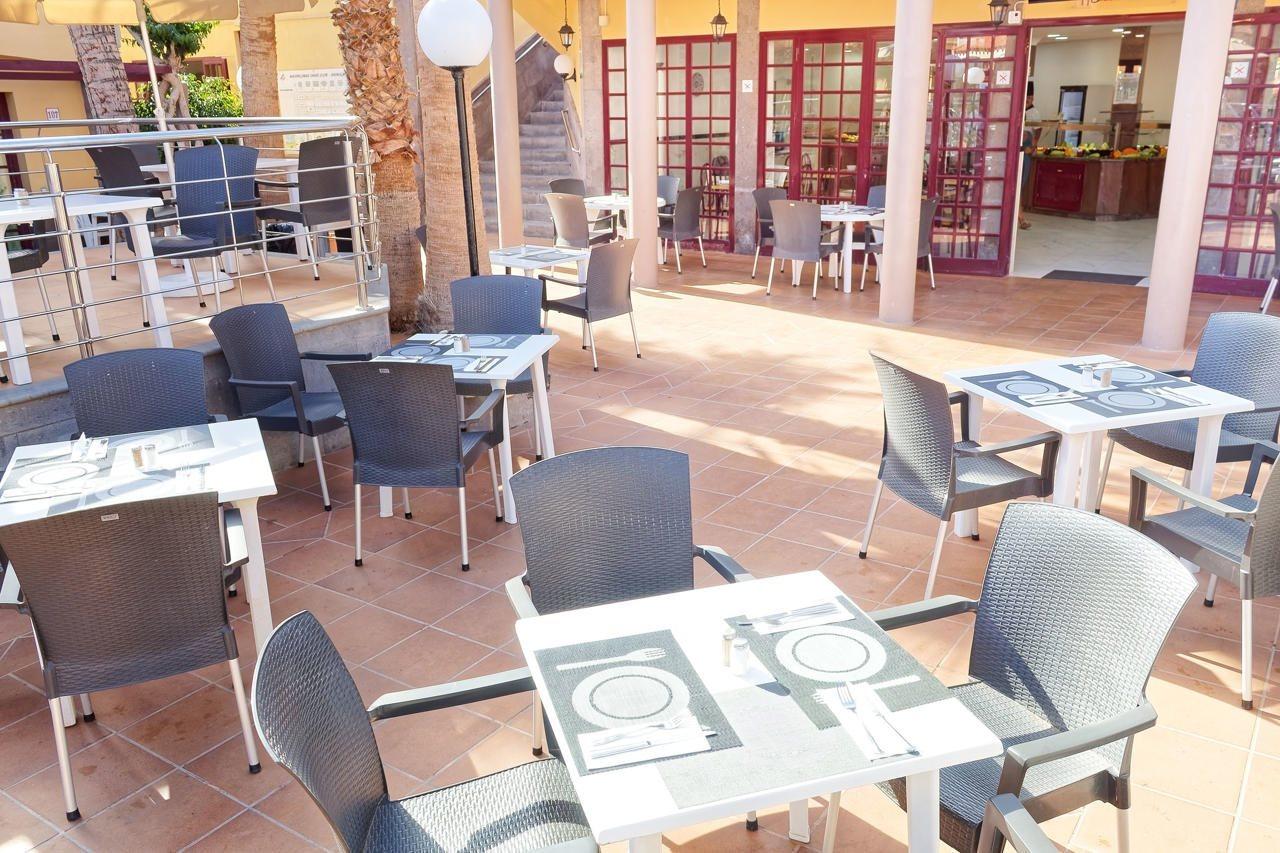 Aparthotel Oasis Club 2*