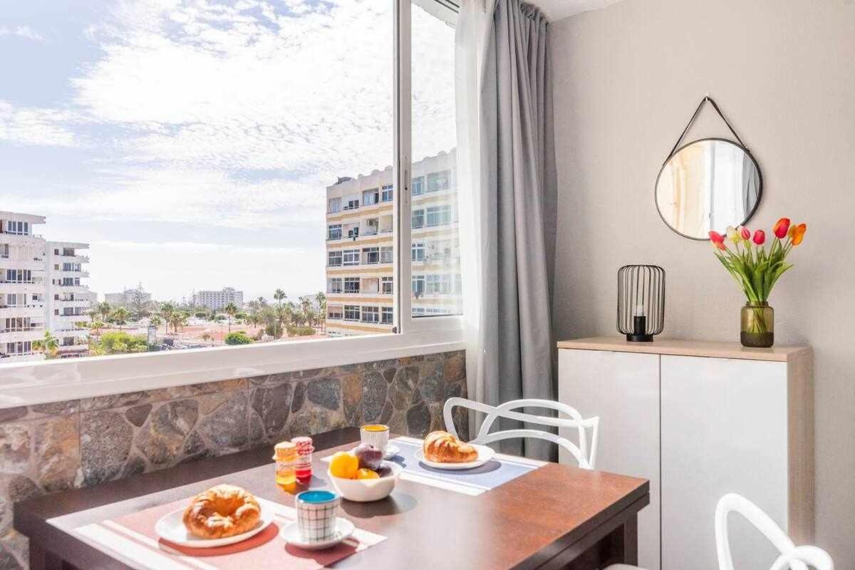 Con Piscina Y Aire Acondicionado Appartamento