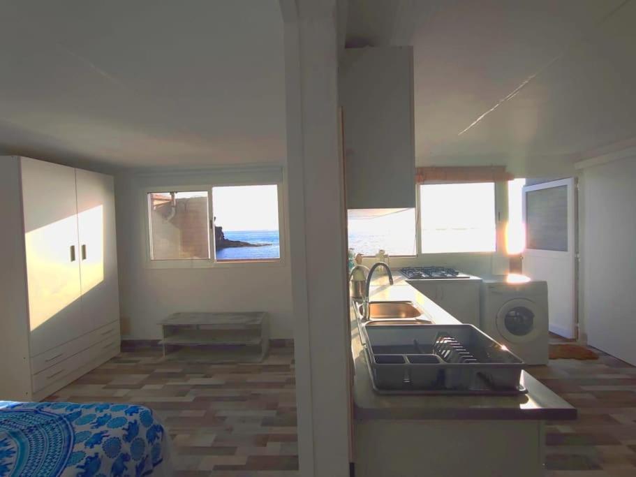 Eolo Oceanfront *