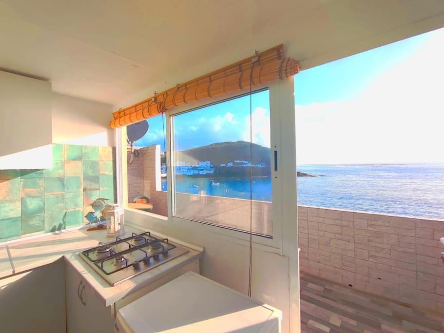 Eolo Oceanfront *