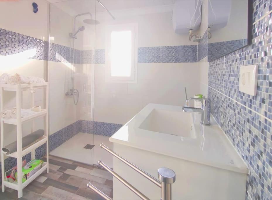 Eolo Oceanfront Apartamento *