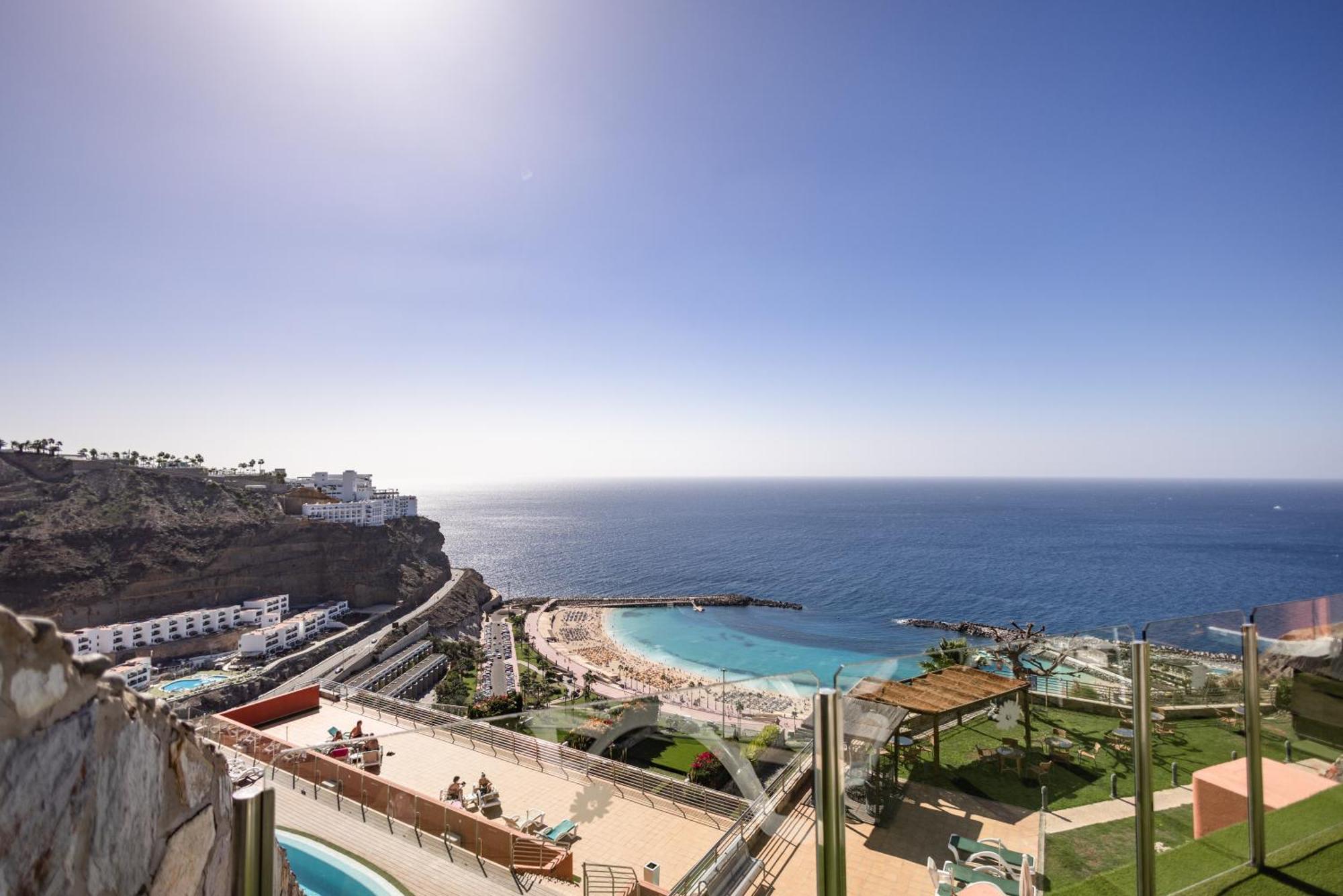 Serenity Amadores Aparthotel 3*