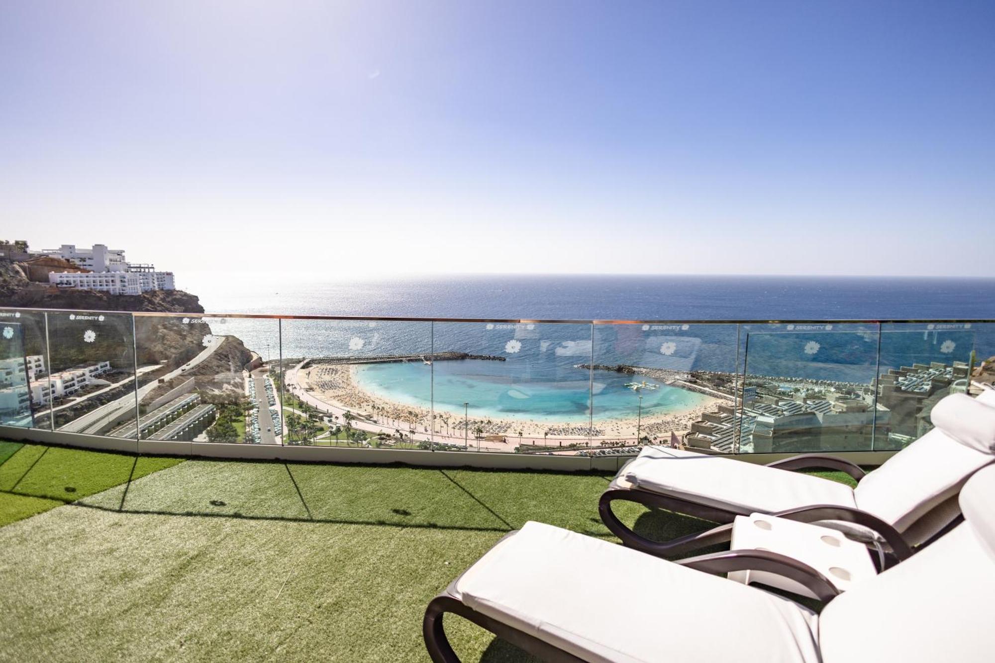 Serenity Amadores Aparthotel 3*