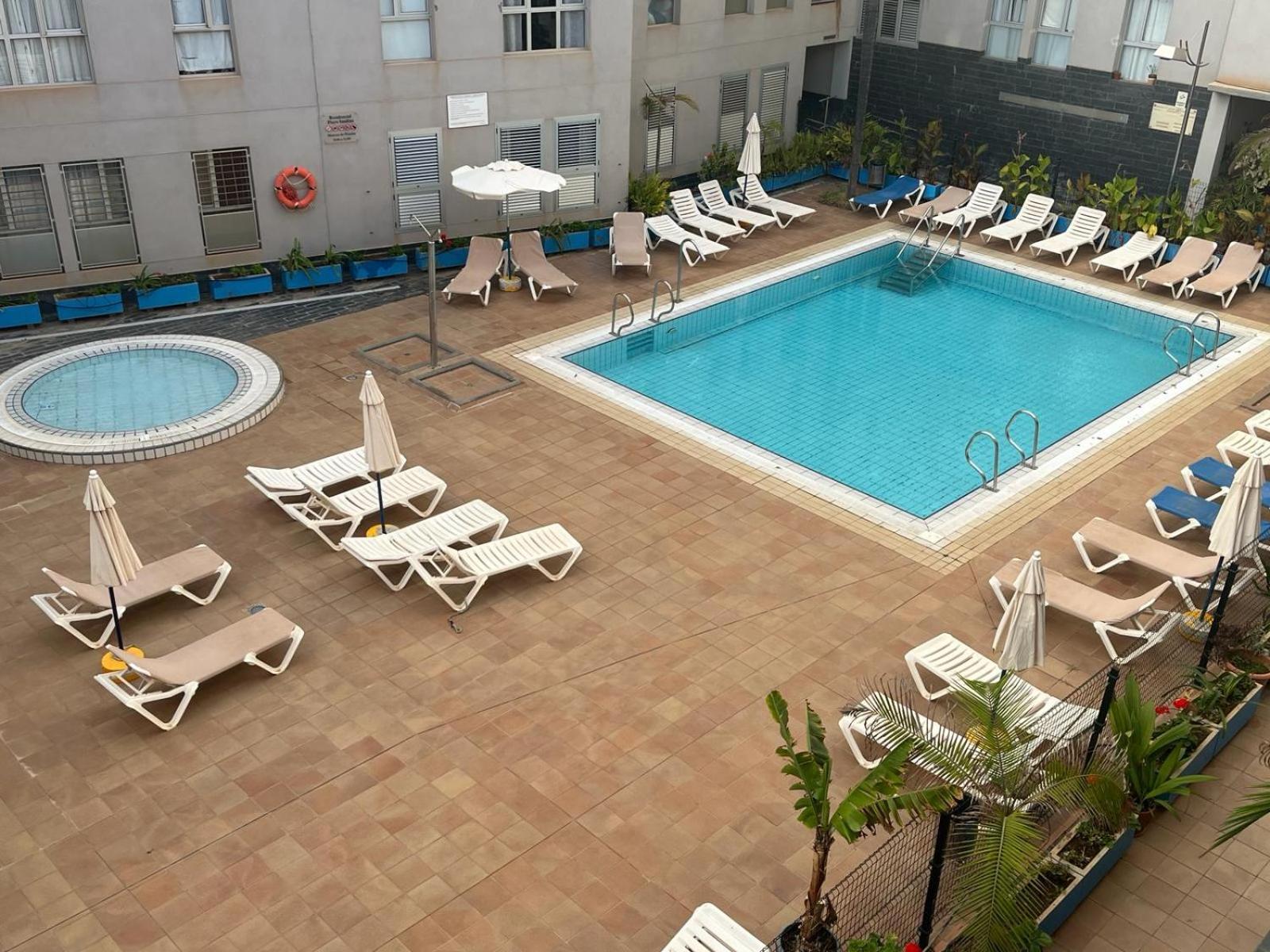 Acogedor Con Piscina Yedae