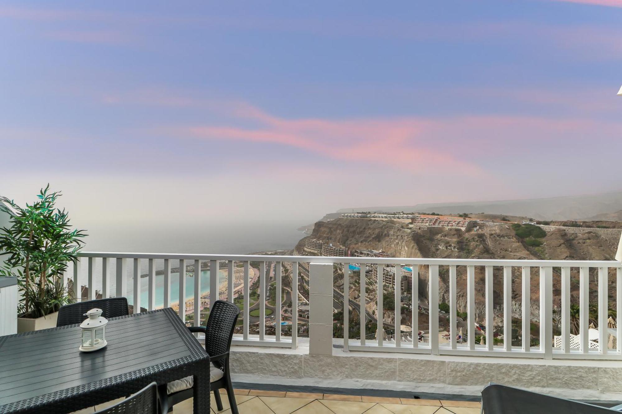 Bright Amadores Seaview * Puerto Rico (Gran Canaria)
