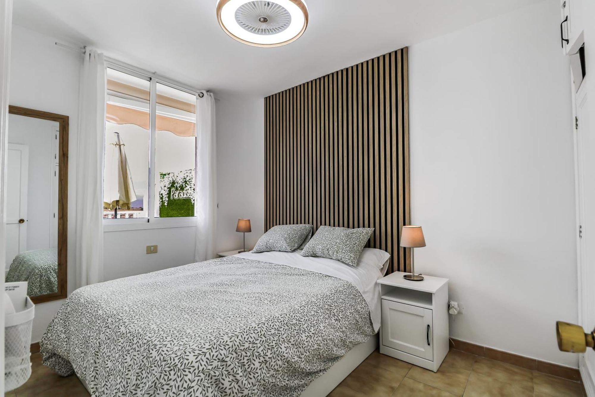 Bright Amadores Seaview