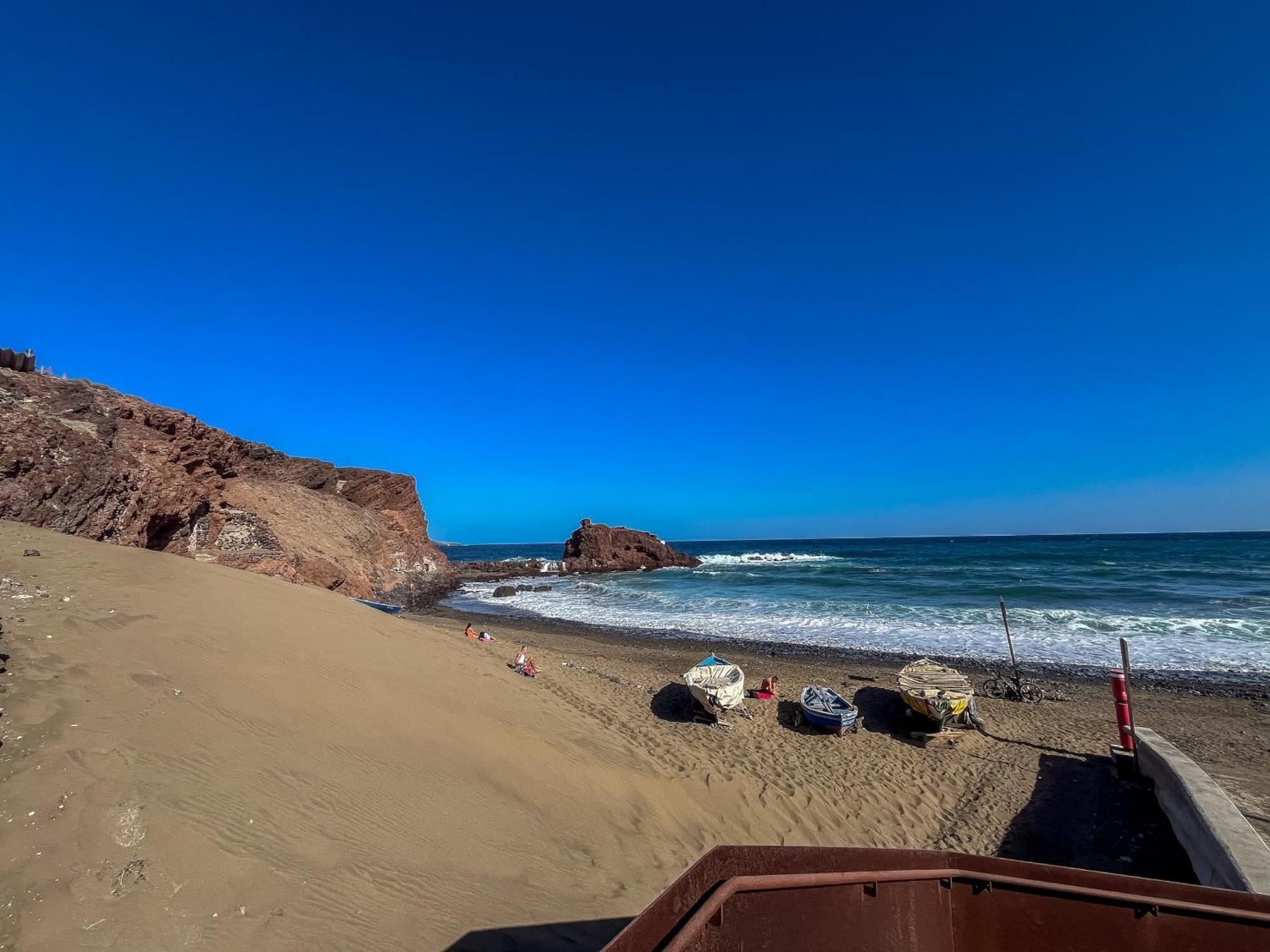 Playa El Burrero Con Terraza Y Solarium Privado *