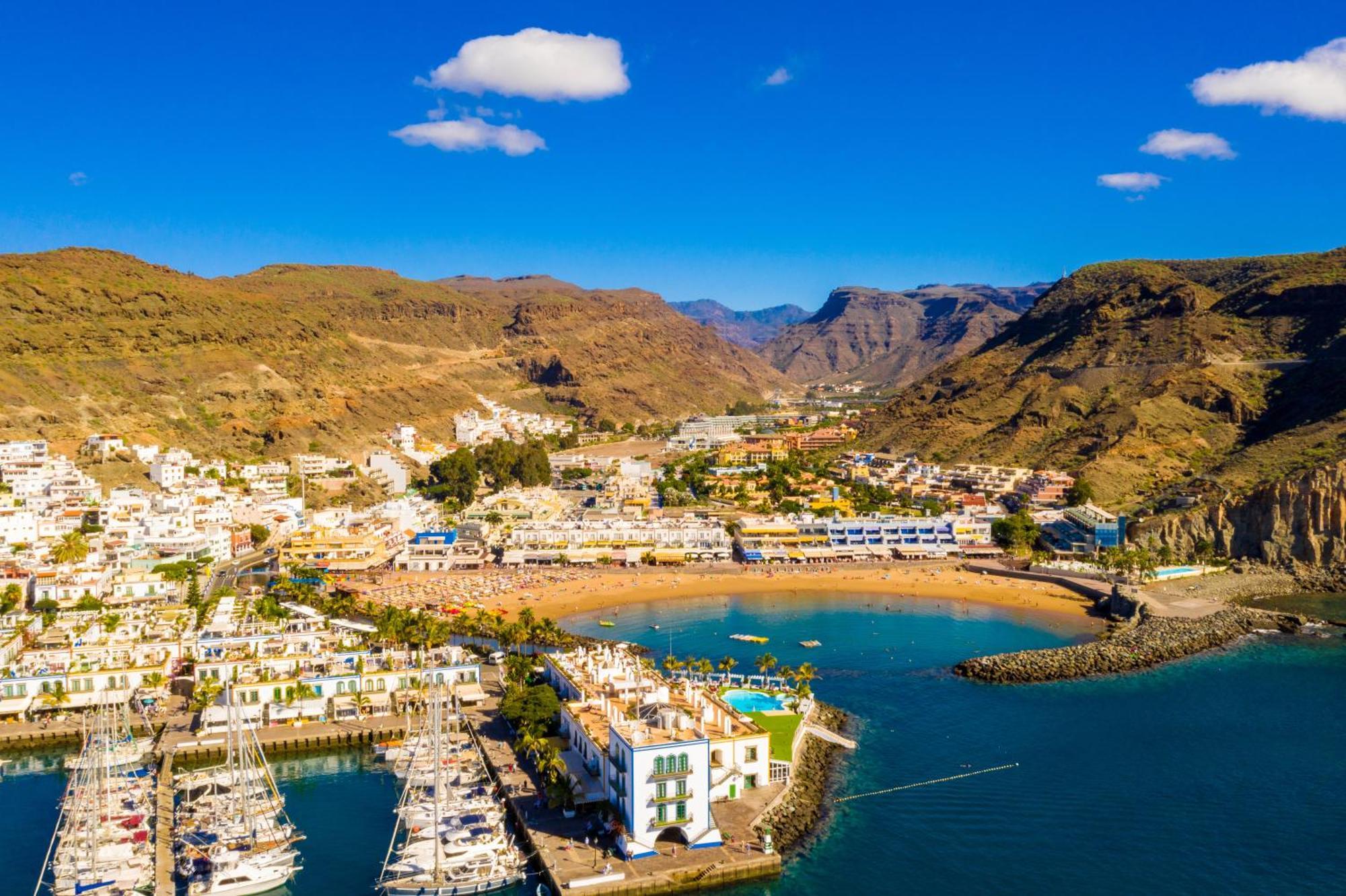 Marina Nº 33 * Puerto De Mogan