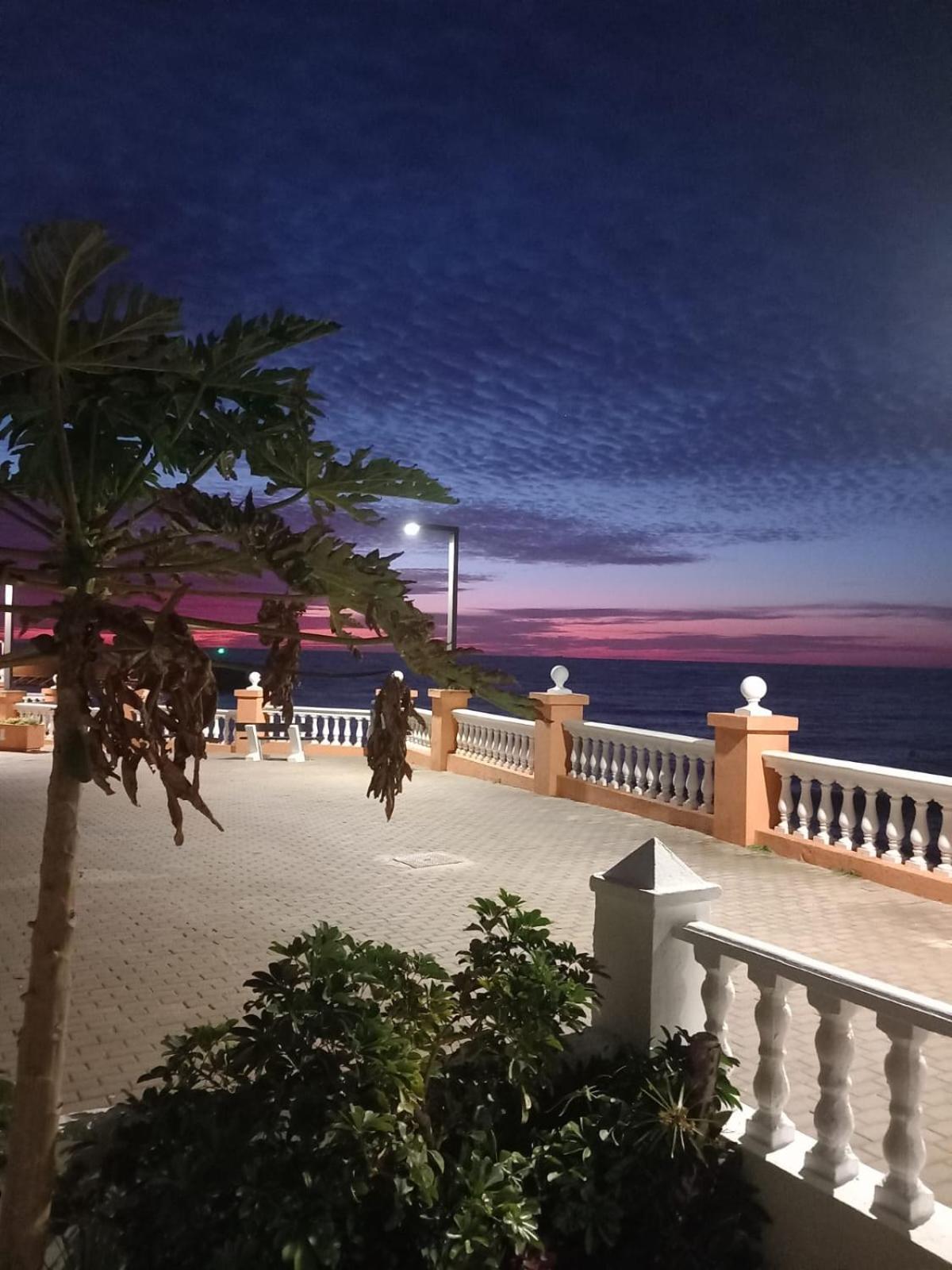 Home2book Bright House Facing The Ocean Taliarte *