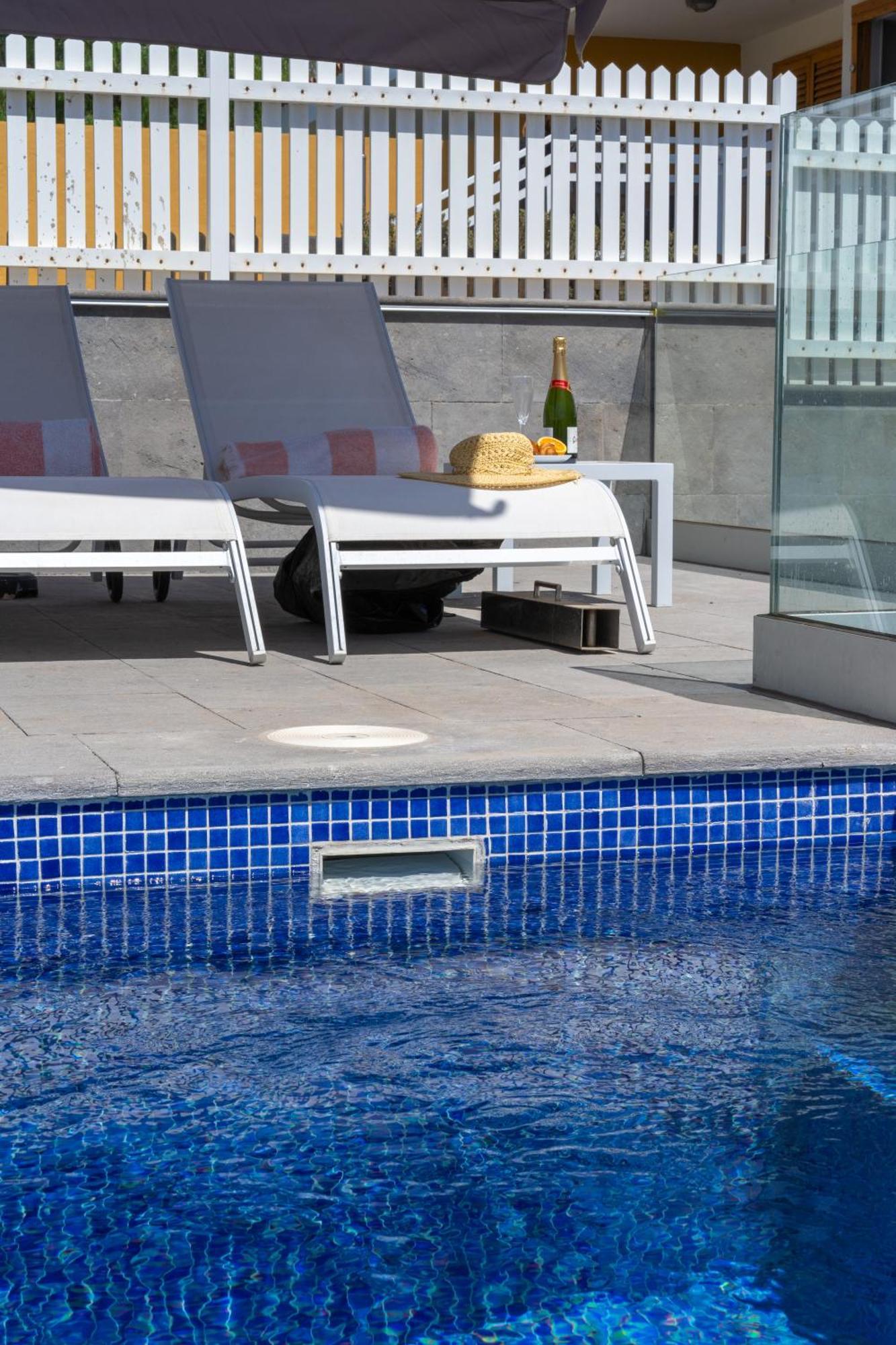 Villa Galatea - *