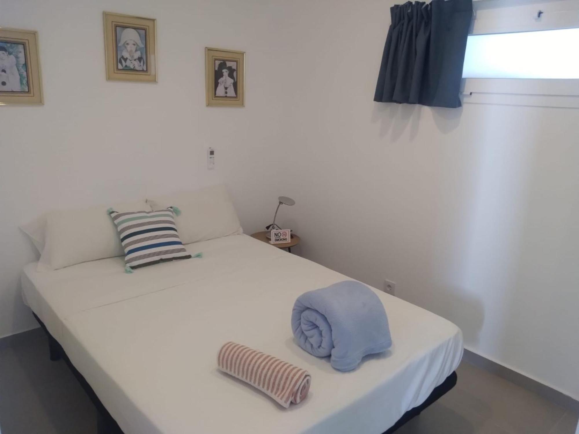 Mono & - Two Bedroom