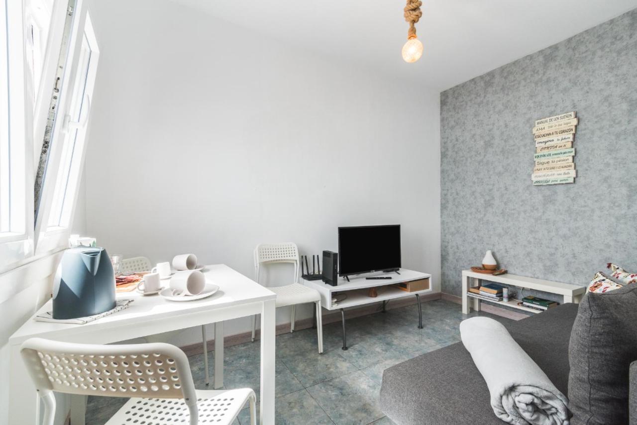 Home2book Stunning Beachfront Apt, *
