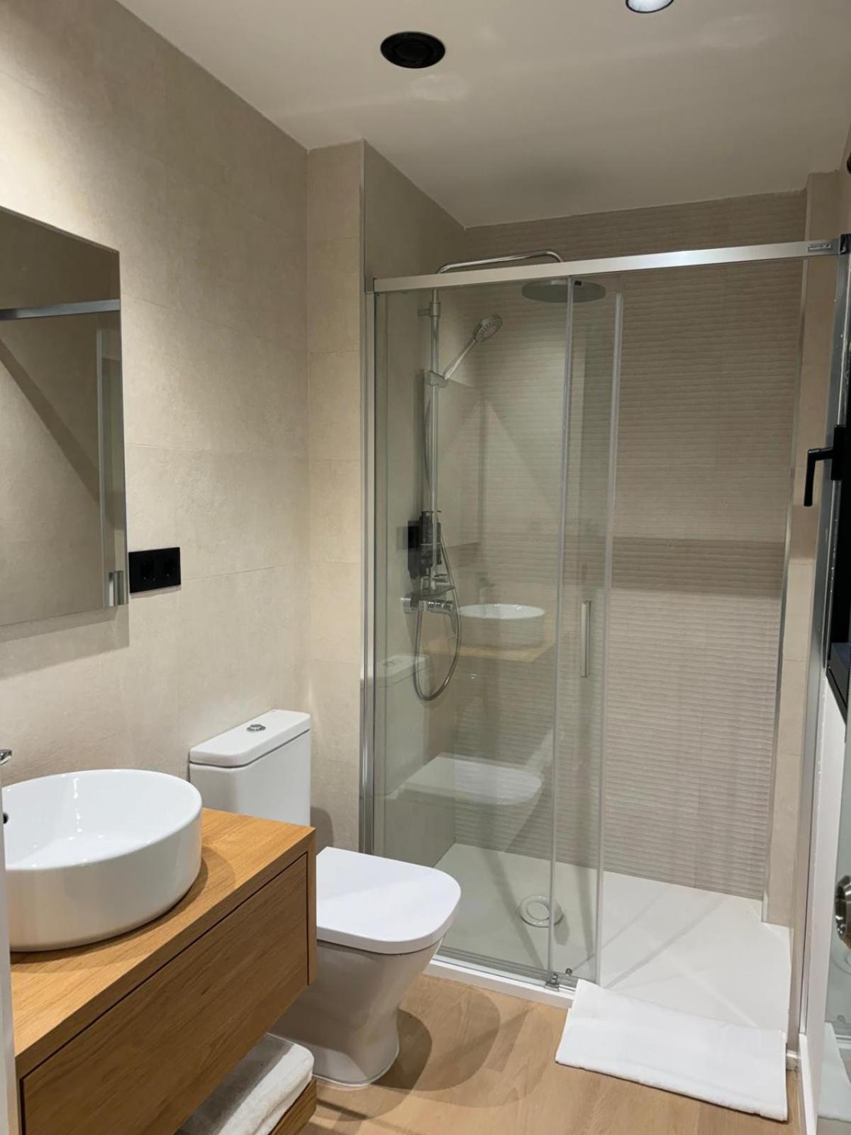 Apartment Moderno Costa 49 1-i