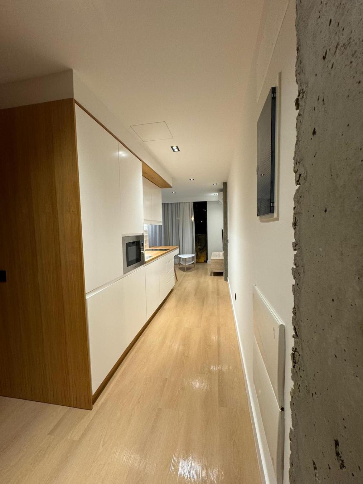 Apartment Moderno Costa 49 1-i *
