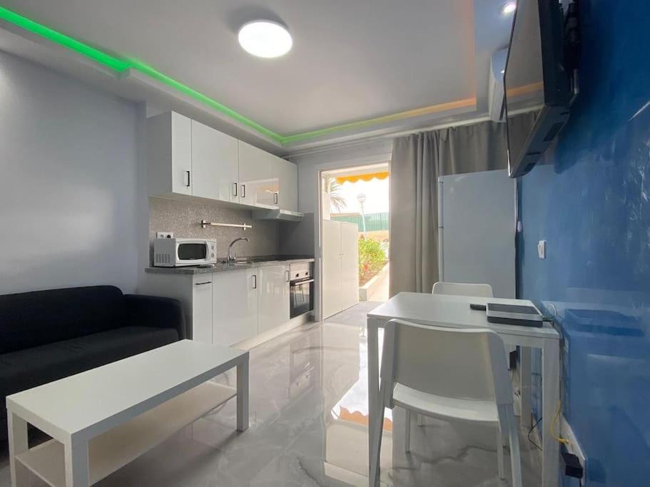 Koka Blue Lagoon - Fully Renovated Appartamento Playa del Inglés