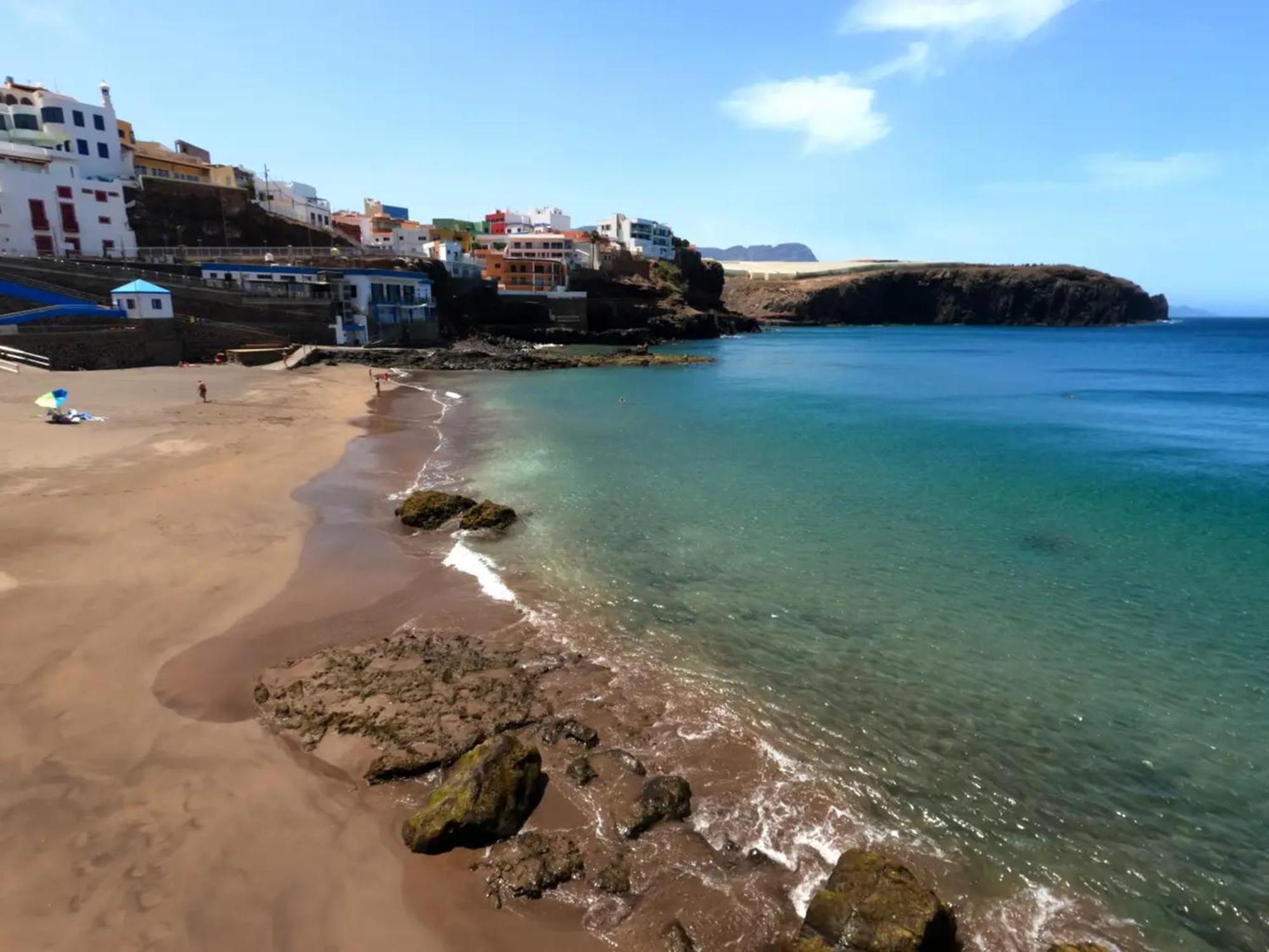 Villa Palomino - Sleeps 4 - Parking - Pet Friendly *