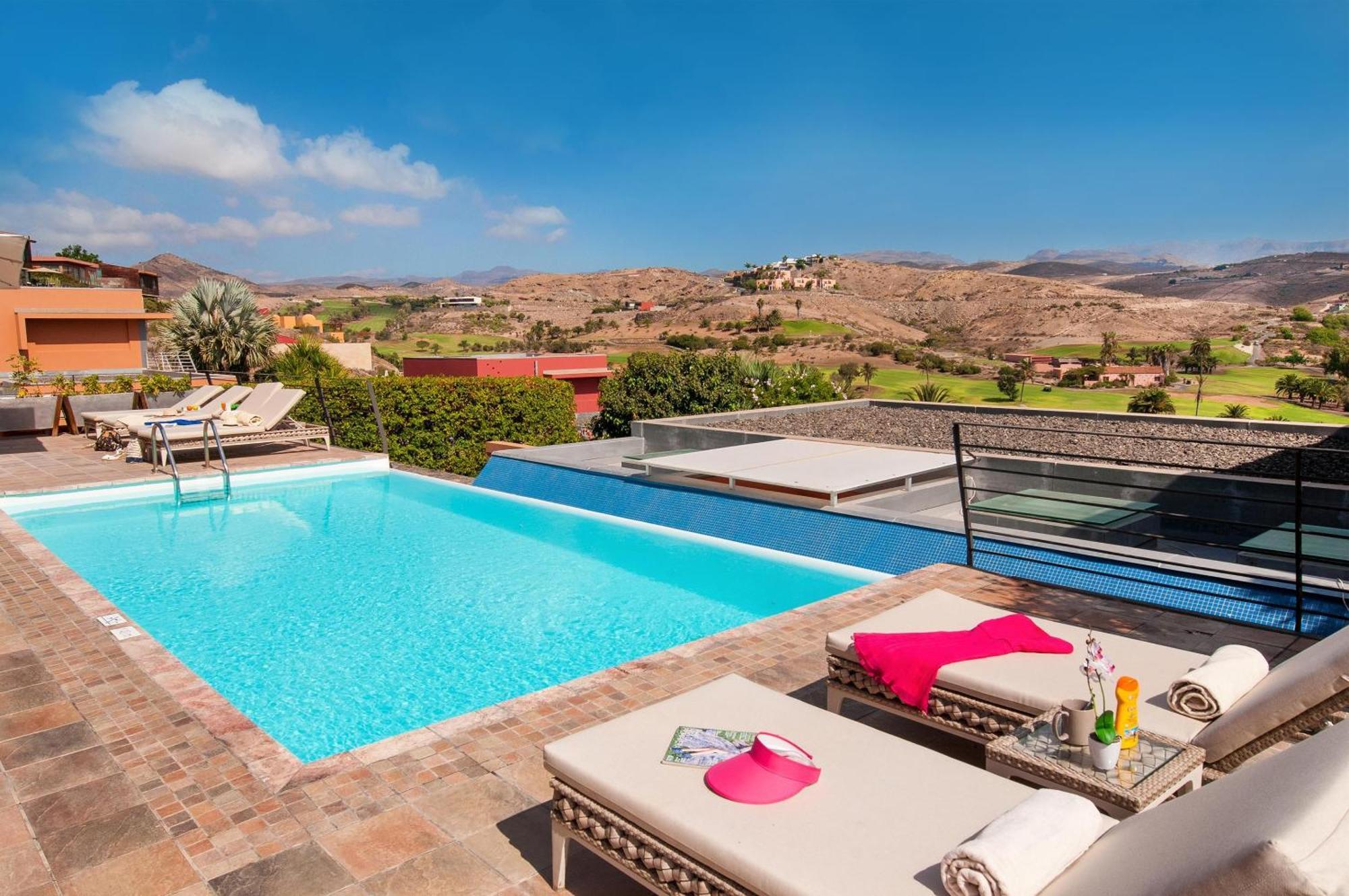 Villa Salobre Golf Seis Luxury Retreat In Gran Canaria Private Heated Pool Exclusive Salobre Golf Resort Minutes From Maspalomas Beaches Las Palmas de Gran Canaria