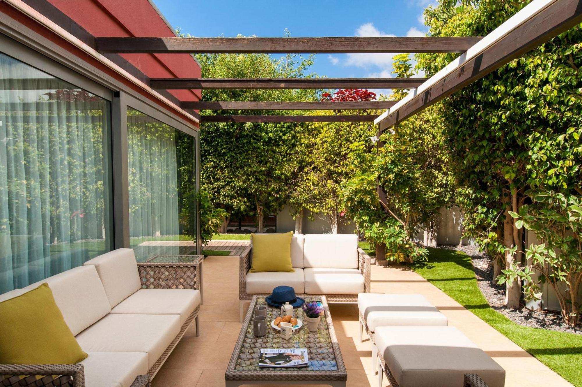 Villa Villa Salobre Golf Seis Luxury Retreat In Gran Canaria Private Heated Pool Exclusive Salobre Golf Resort Minutes From Maspalomas Beaches Las Palmas de Gran Canaria
