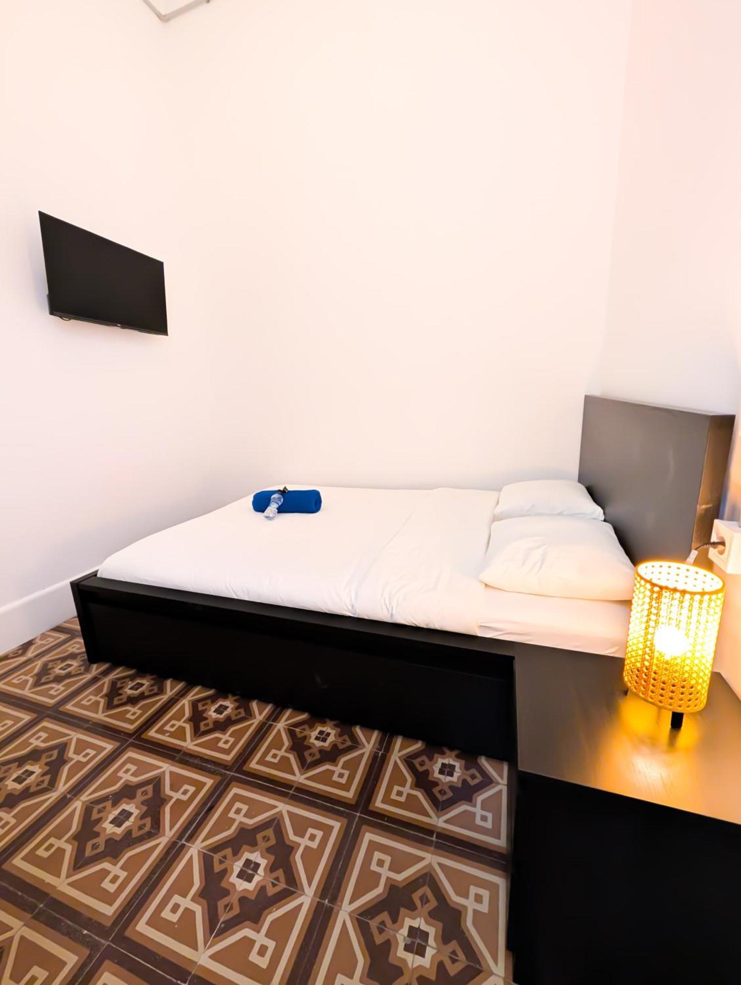 Palmas Nest Ostello *