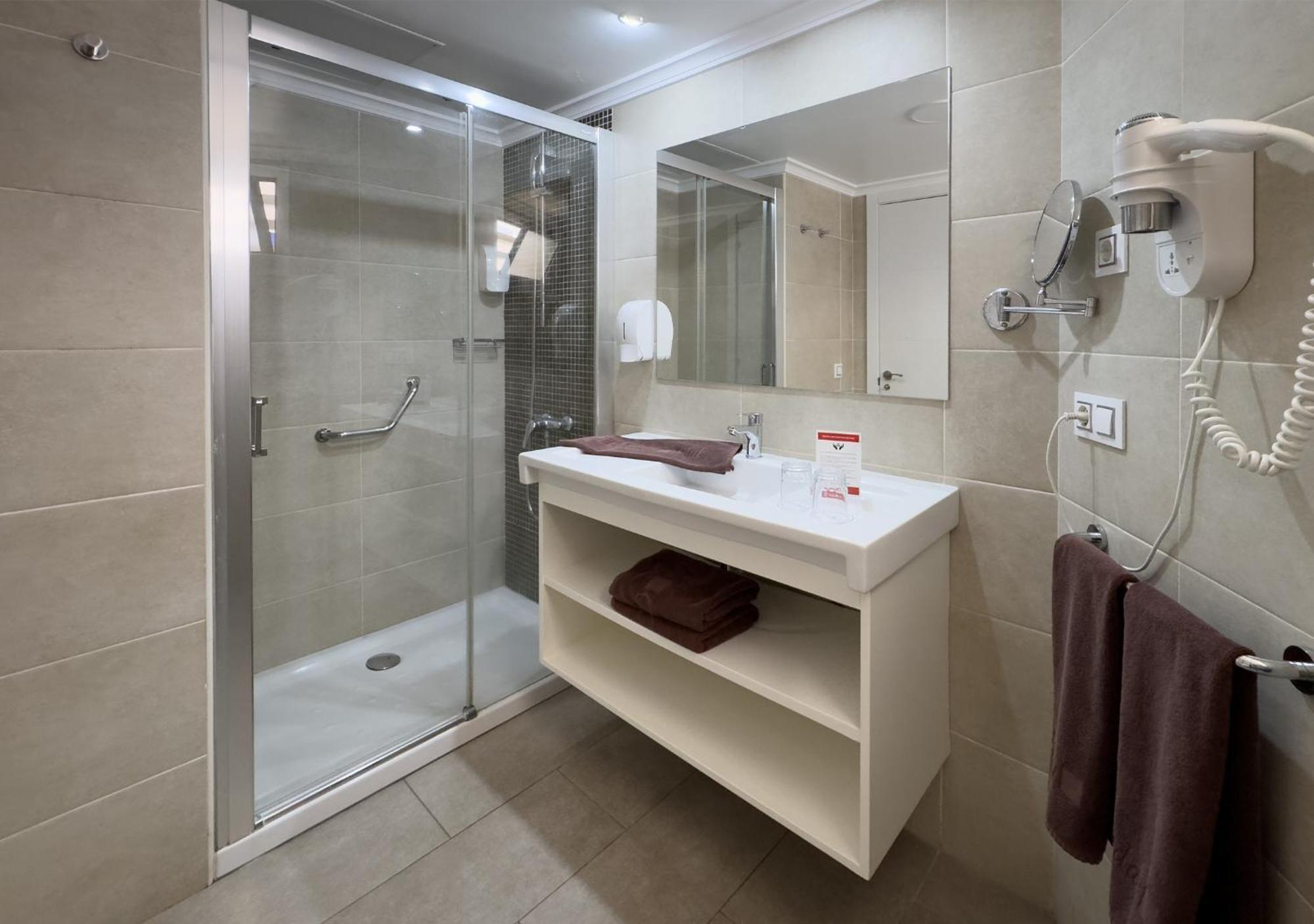 Aparthotel Club Vista 4*