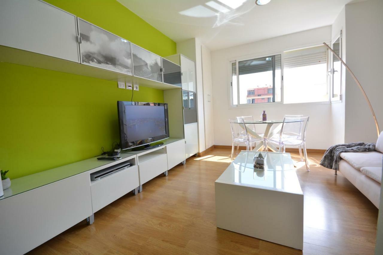 Céntrico ático 2 Dormitorios Gran Solárium Privado Appartamento *